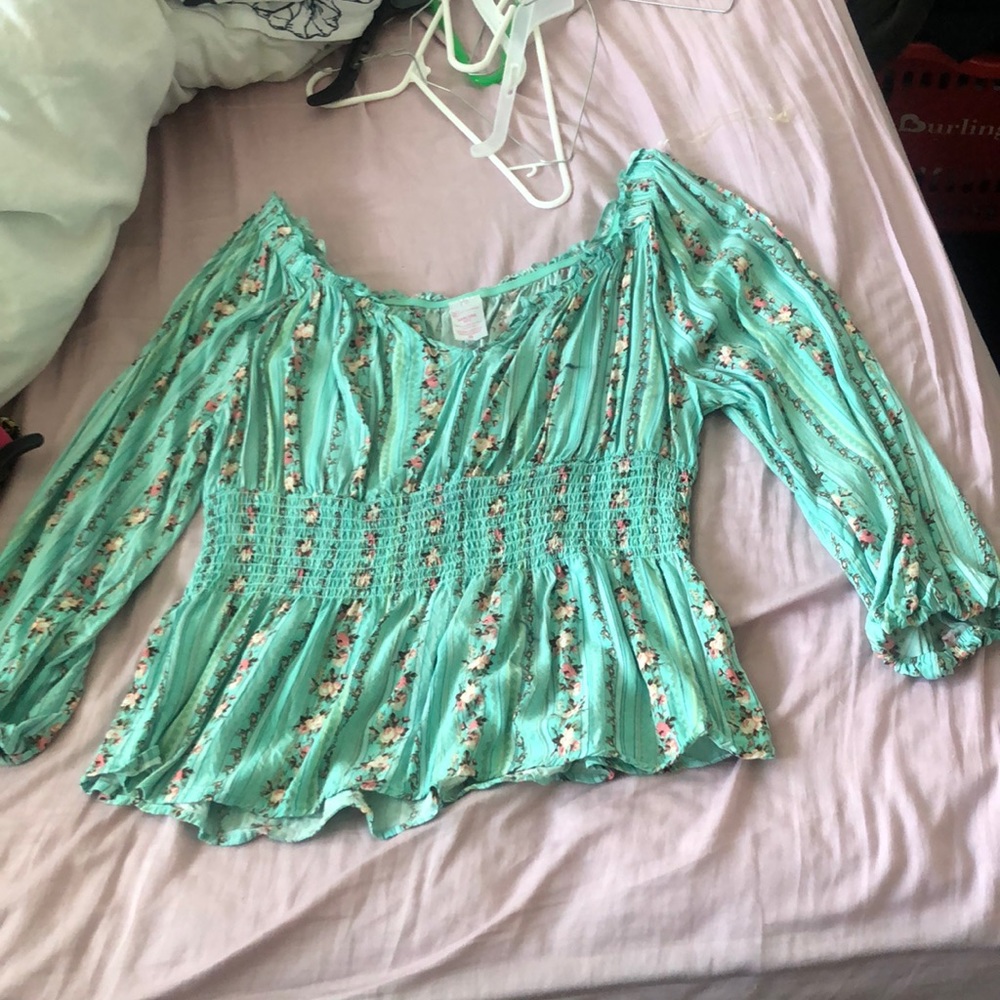 Mint green woman’s blouse size 21 xxxl